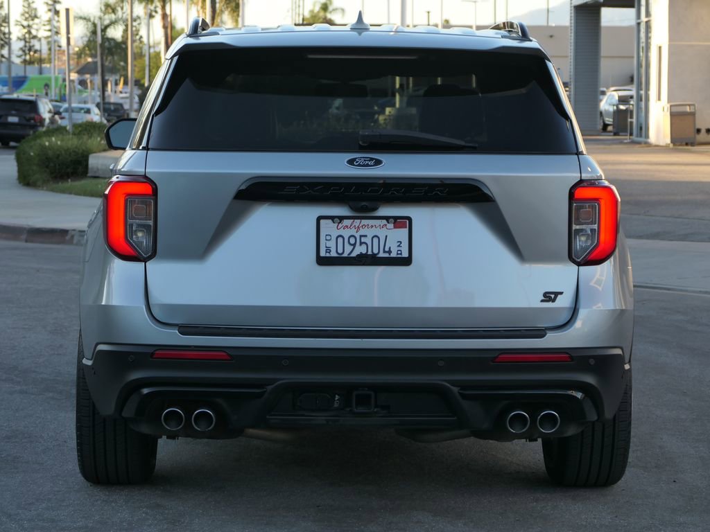 Used 2020 Ford Explorer ST w/ Premium Technology Package image 4