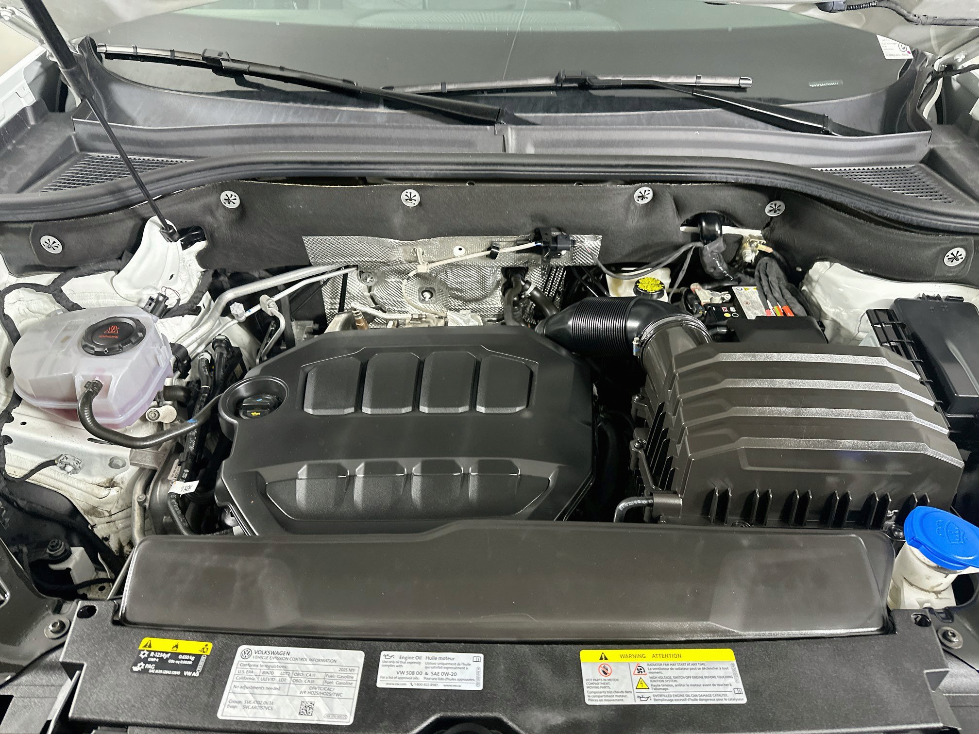 Used 2025 Volkswagen Atlas SE FWD image 35