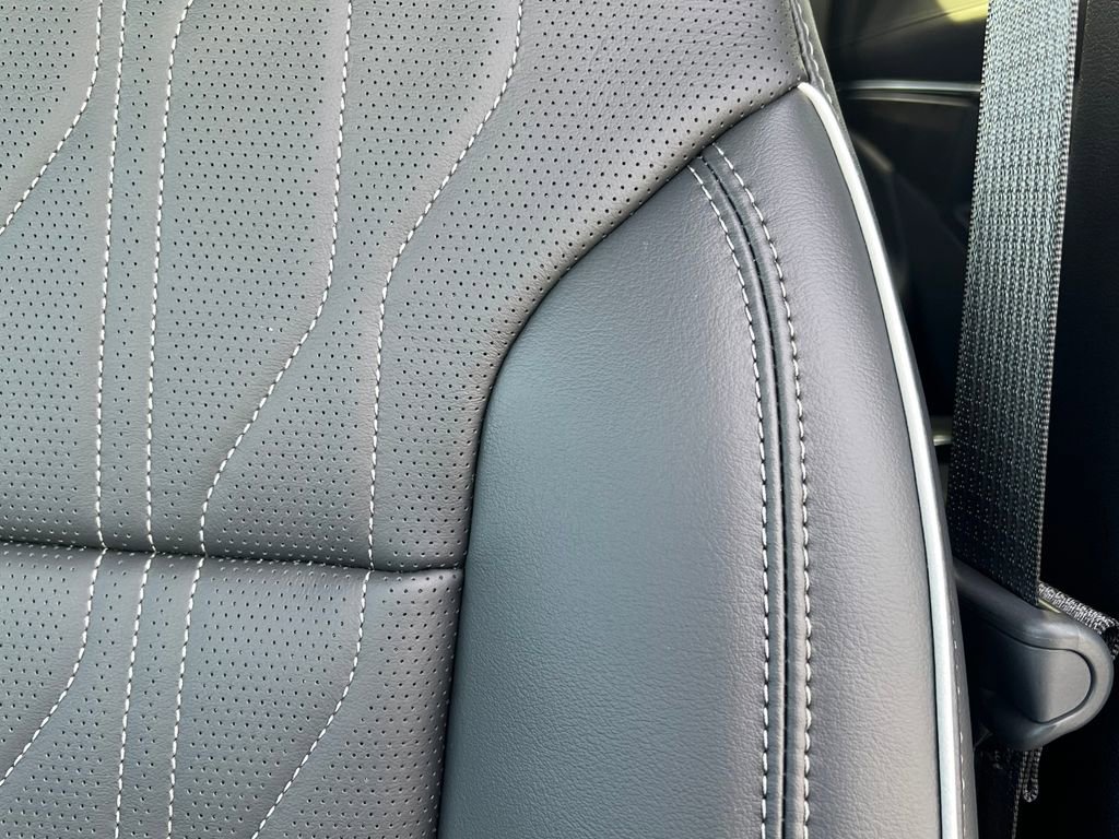 New 2026 Buick Enclave Avenir w/ LPO, Floor Liner Package image 14