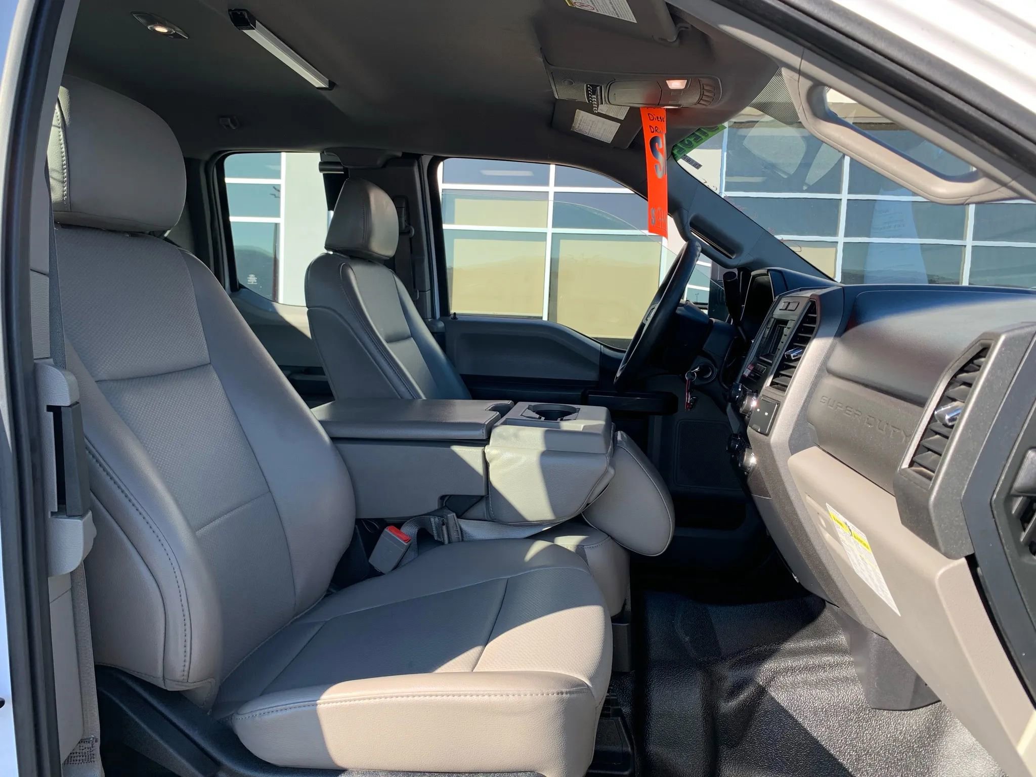 Used 2019 Ford F550 2WD SuperCab Super Duty image 28