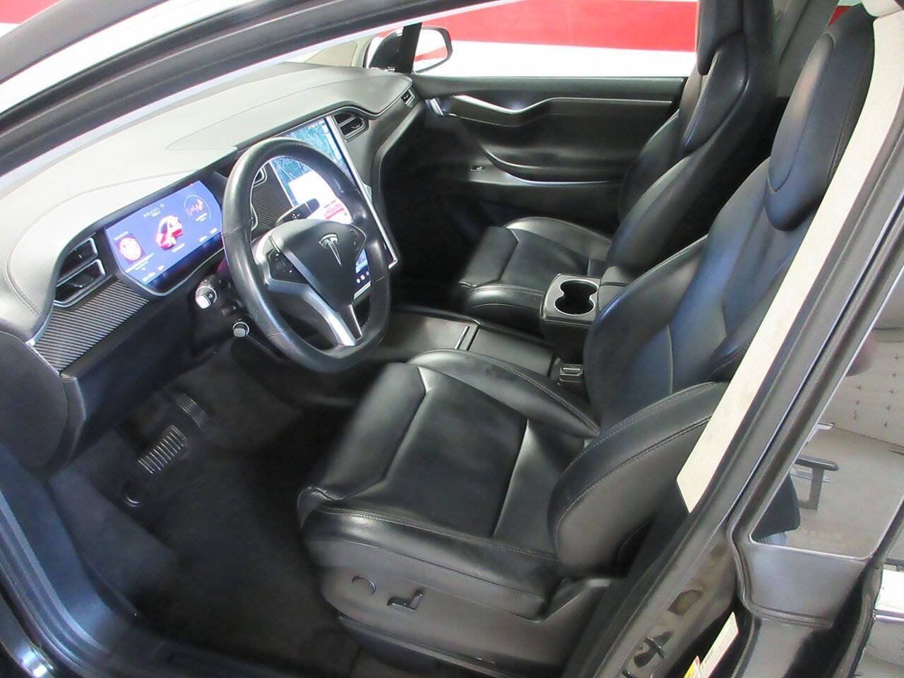 Used 2017 Tesla Model X 75D AWD/4WD image 11