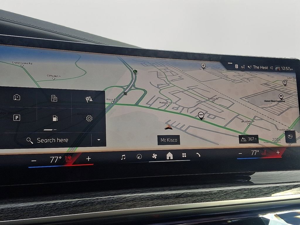 Used 2025 BMW 760i xDrive w/ Executive Package image 18