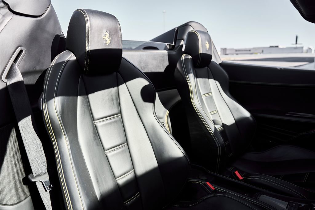 Used 2015 Ferrari 458 Spider RWD image 47