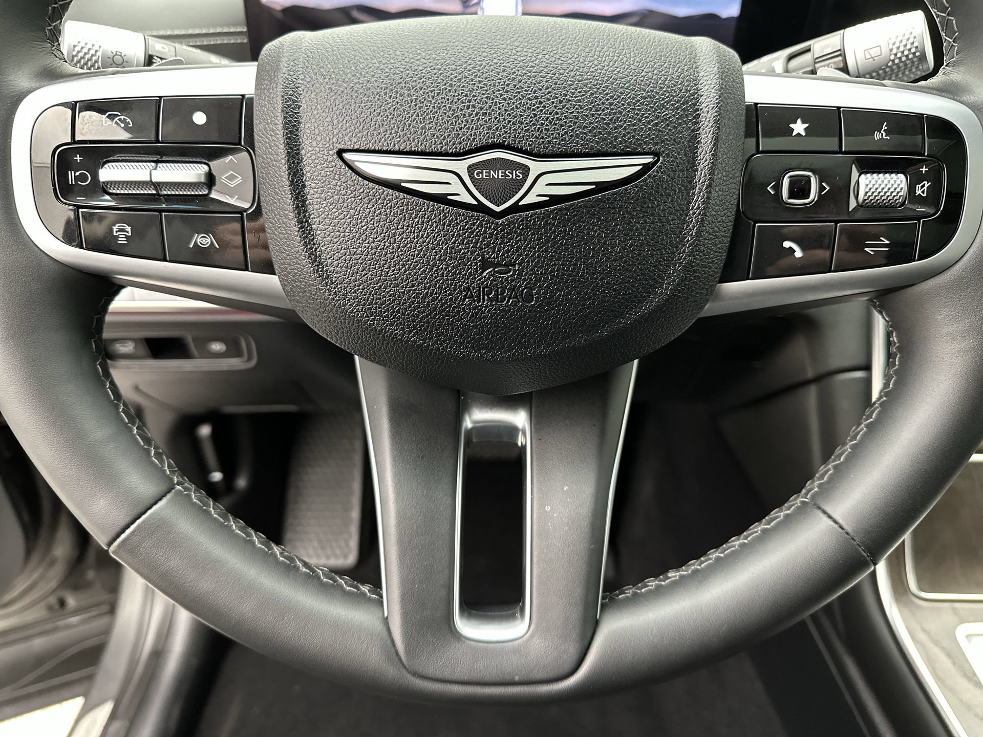 Certified 2026 Genesis GV80 2.5T Advanced AWD/4WD image 14