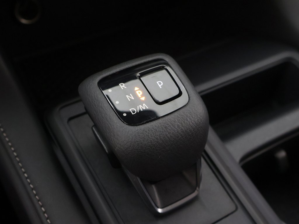 Used 2024 Nissan Pathfinder S image 47