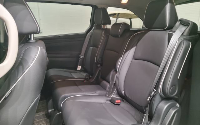 Certified 2026 Honda Odyssey Touring image 16
