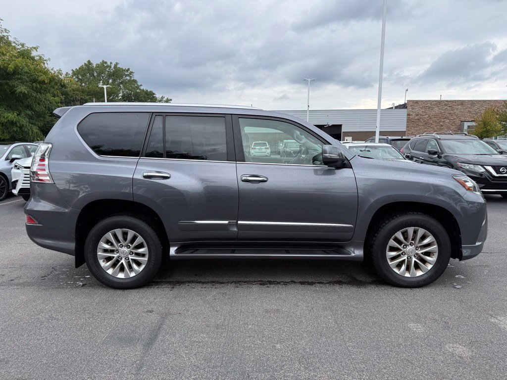 Used 2018 Lexus GX 460 Premium AWD/4WD image 23