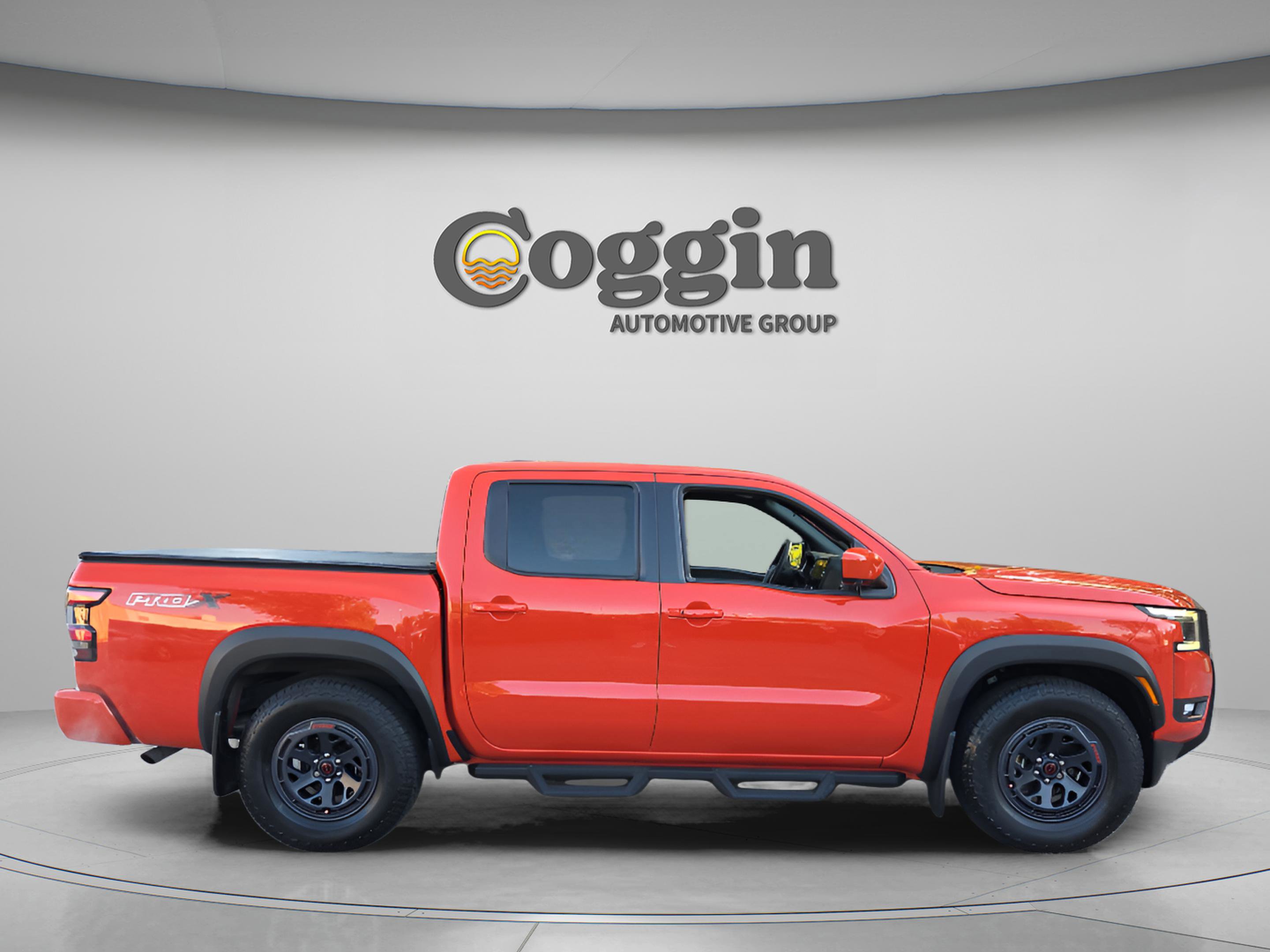 Used 2025 Nissan Frontier Pro-X w/ Pro Convenience Package RWD image 6