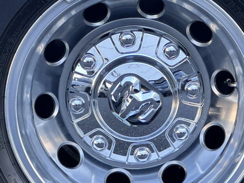 Used 2025 RAM 3500 Laramie image 7