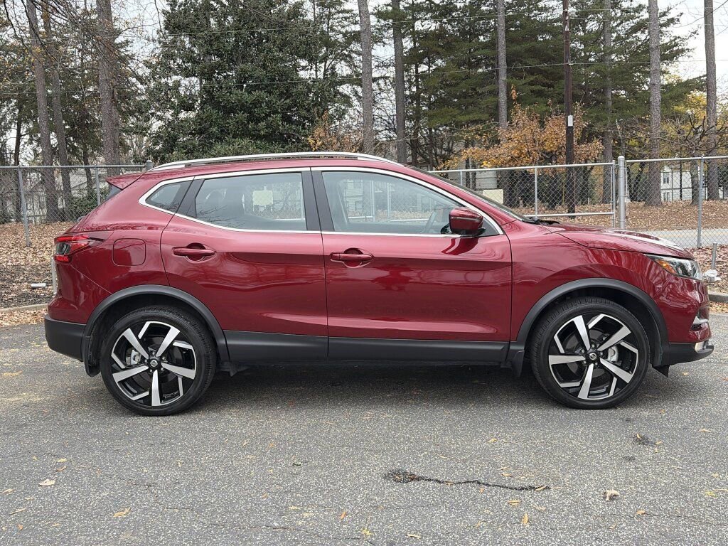 Certified 2022 Nissan Rogue Sport SL w/ Premium Package image 6