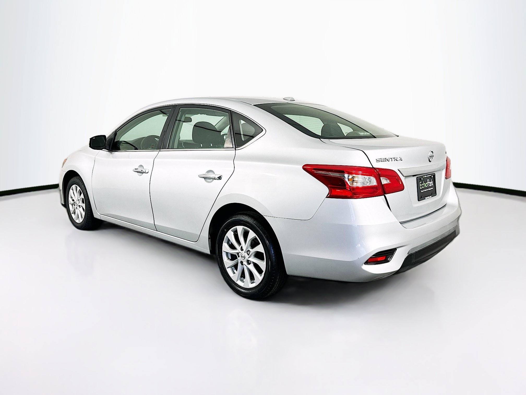 Used 2019 Nissan Sentra SV FWD image 5