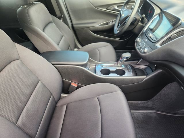 Used 2024 Chevrolet Malibu RS FWD image 19