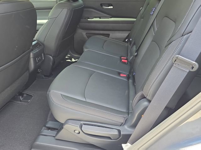 New 2026 Nissan Pathfinder SL FWD image 17