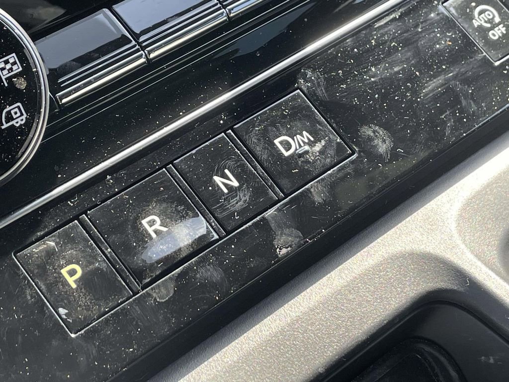 Used 2025 Nissan Armada SL image 30