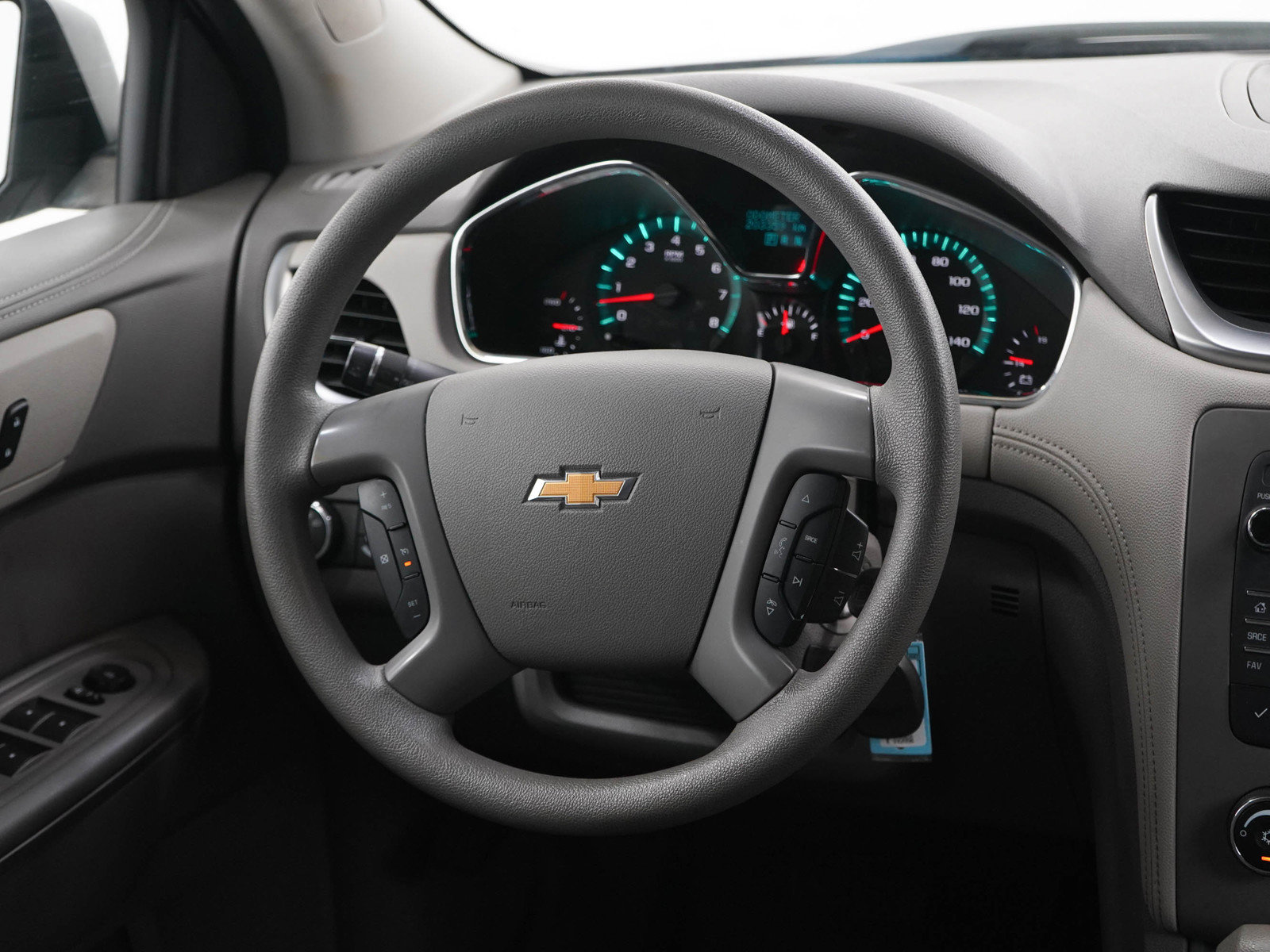 Used 2017 Chevrolet Traverse LS AWD/4WD image 15