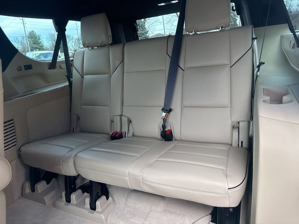 Used 2021 Cadillac Escalade ESV Premium Luxury image 27