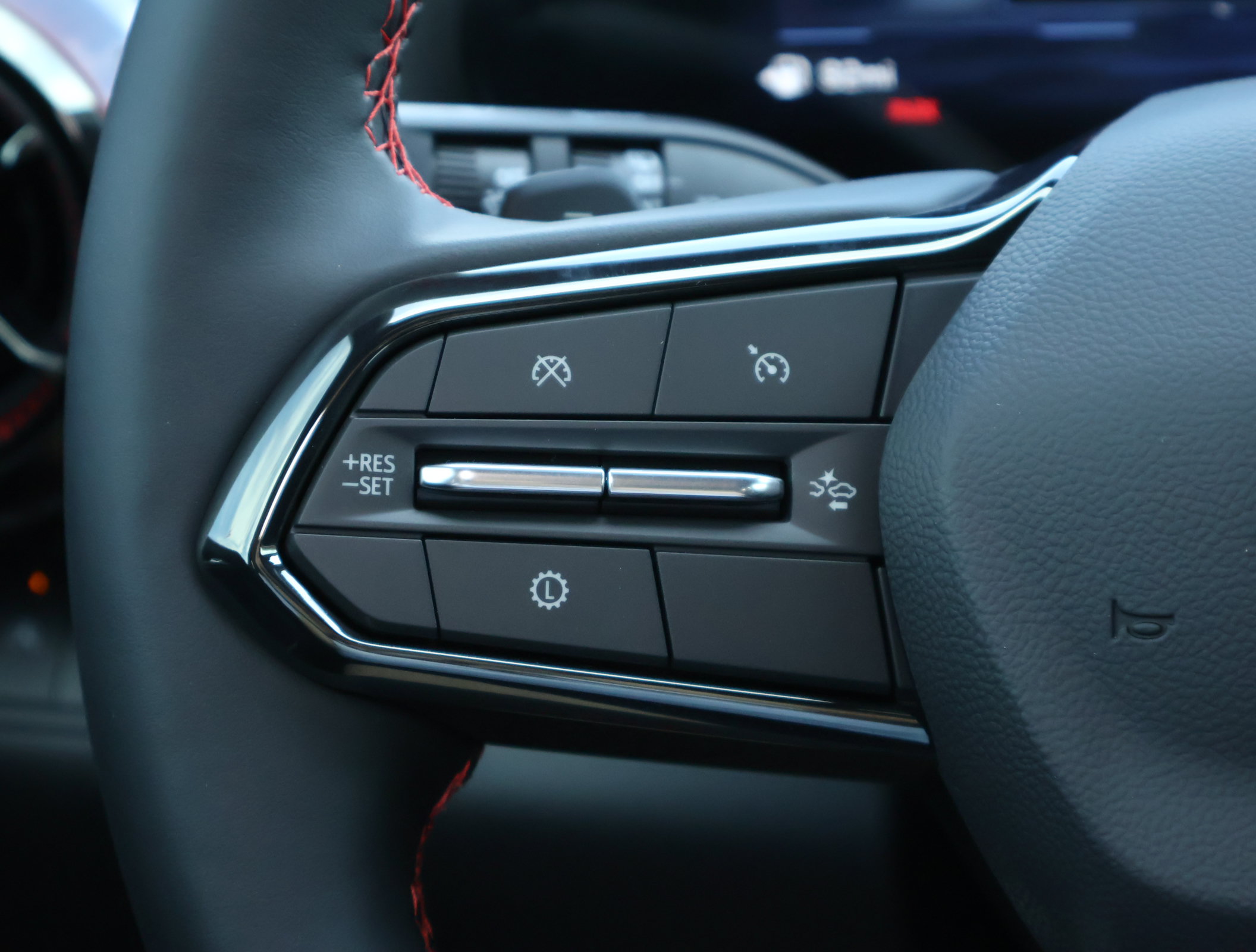 New 2027 Chevrolet Equinox RS w/ Safety and Technology Package FWD image 15