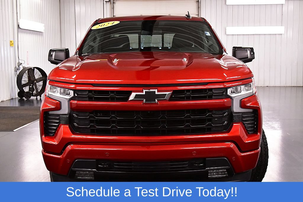 Used 2024 Chevrolet Silverado 1500 RST AWD/4WD image 2