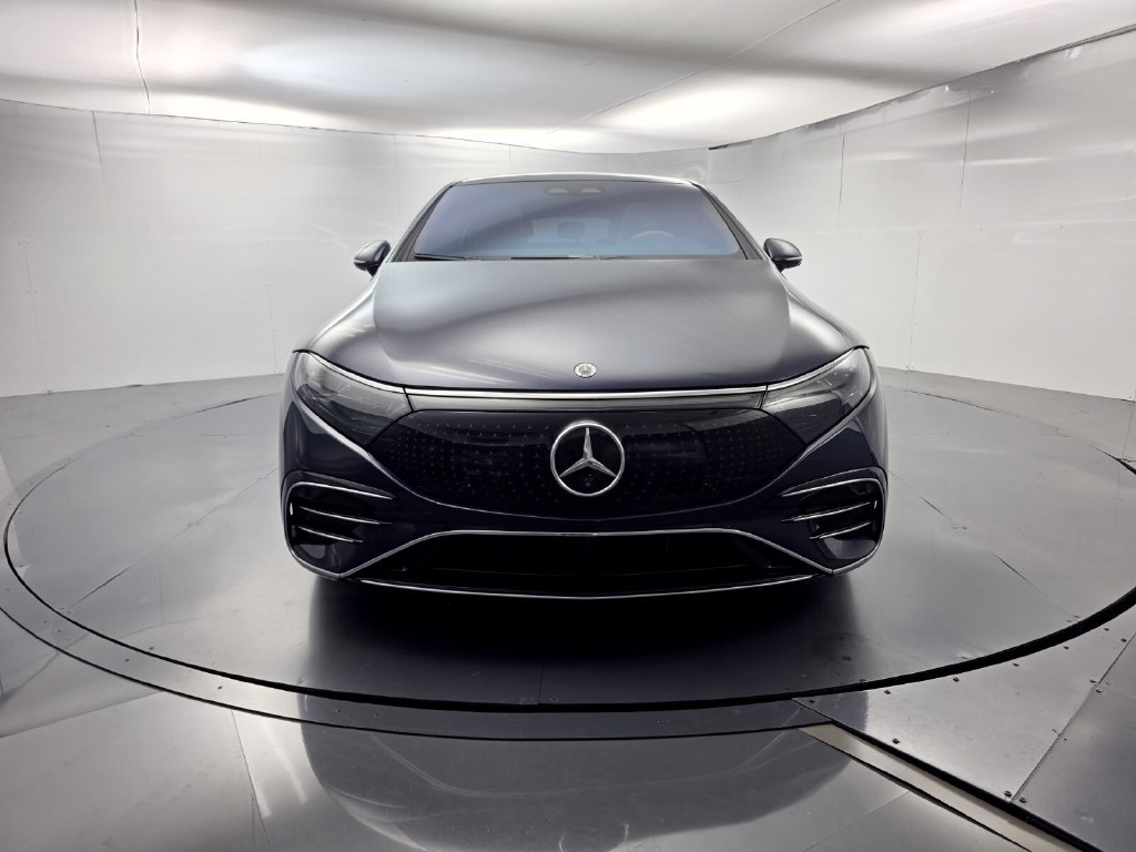 Used 2023 Mercedes-Benz EQS 580 4MATIC Sedan image 2