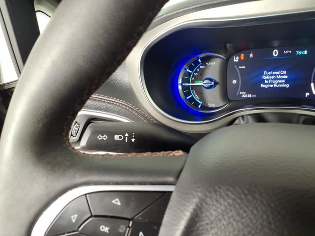 Used 2024 Chrysler Pacifica Pinnacle FWD image 21
