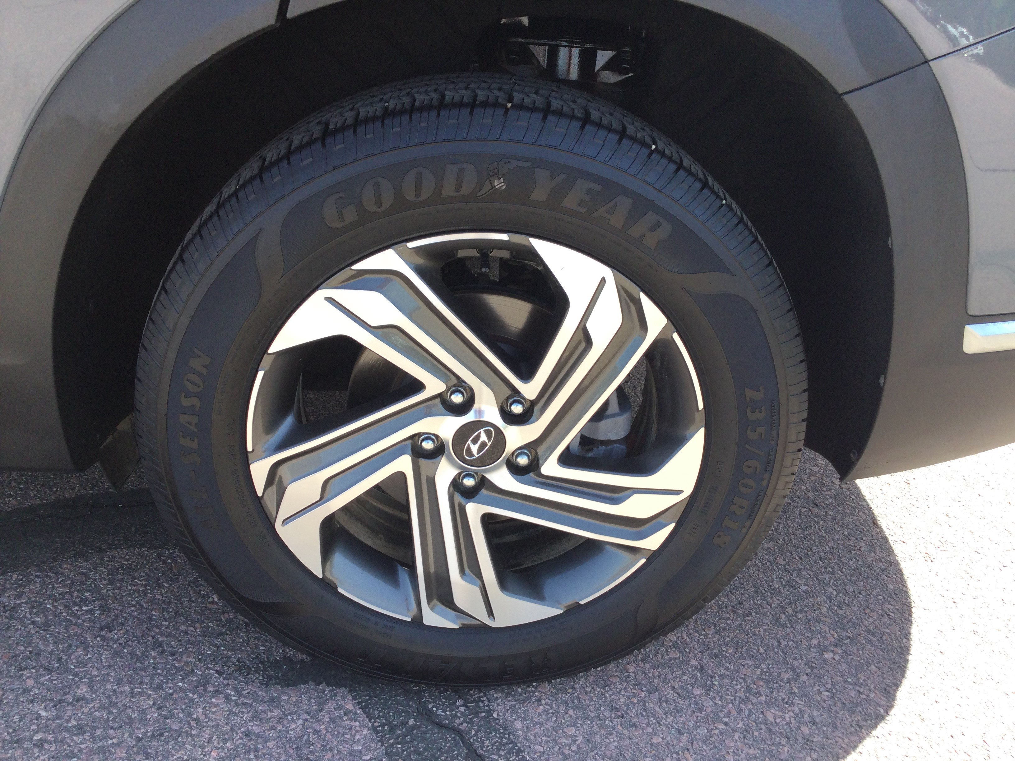 Used 2022 Hyundai Santa Fe SEL FWD image 5