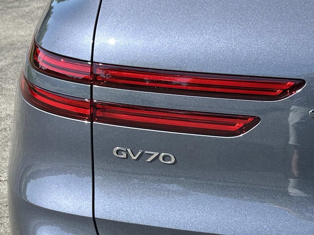 New 2026 Genesis GV70 2.5T Select AWD/4WD image 12