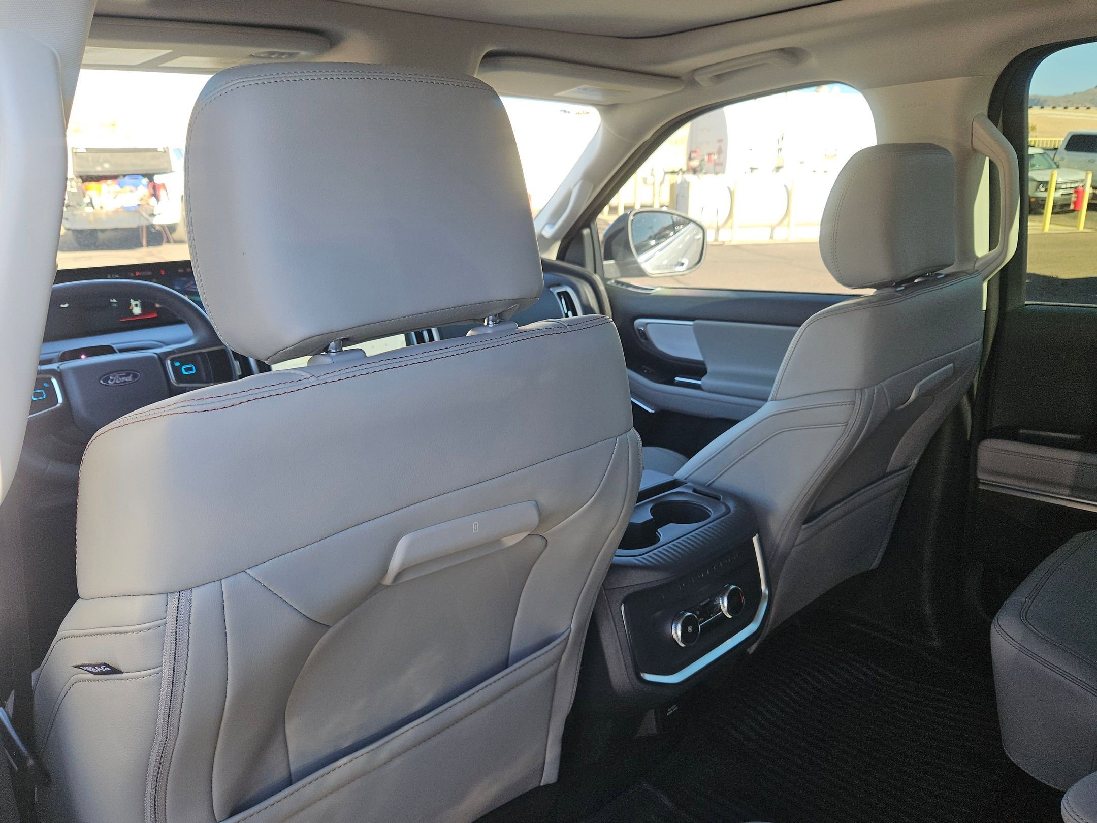 New 2025 Ford Expedition Active image 26