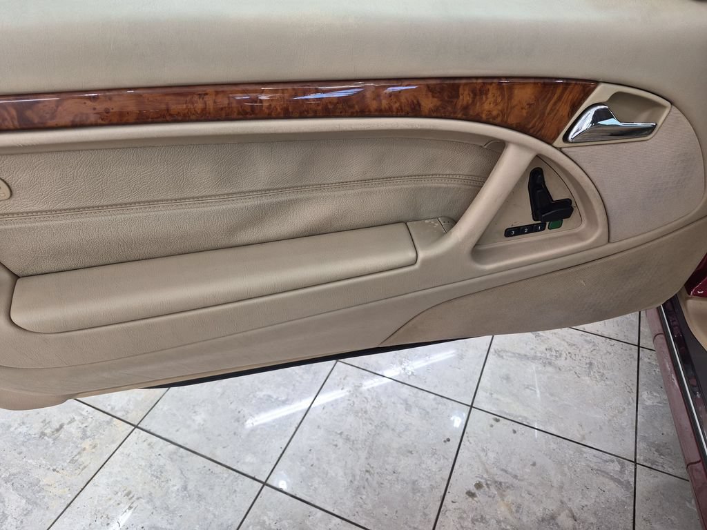 Used 2000 Mercedes-Benz SL 500 image 14