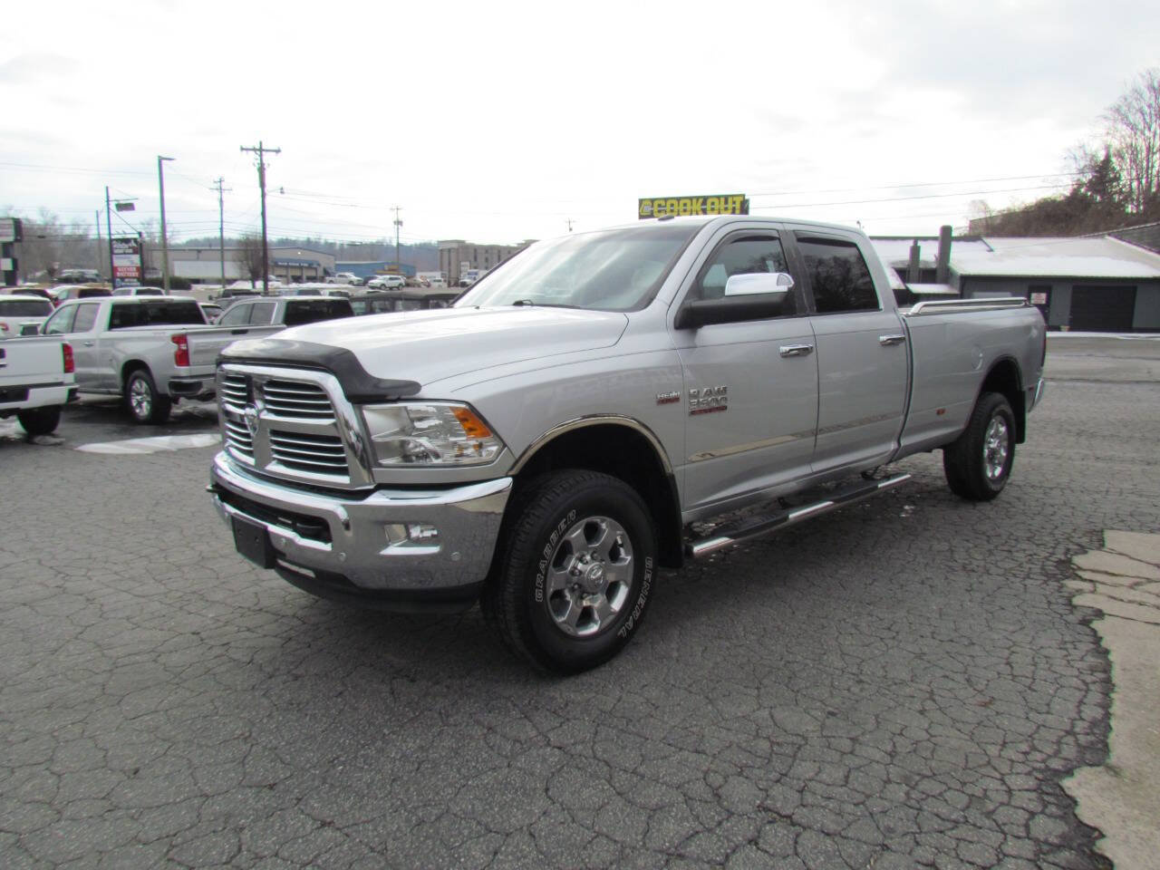 Used 2018 RAM 3500 Lone Star AWD/4WD image 3