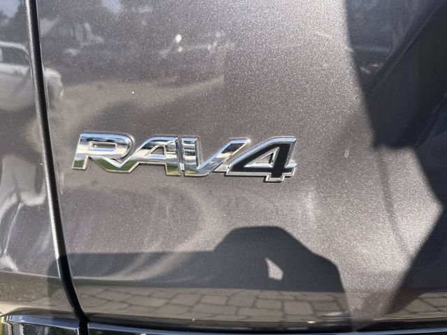 Used 2023 Toyota RAV4 XSE AWD/4WD image 39