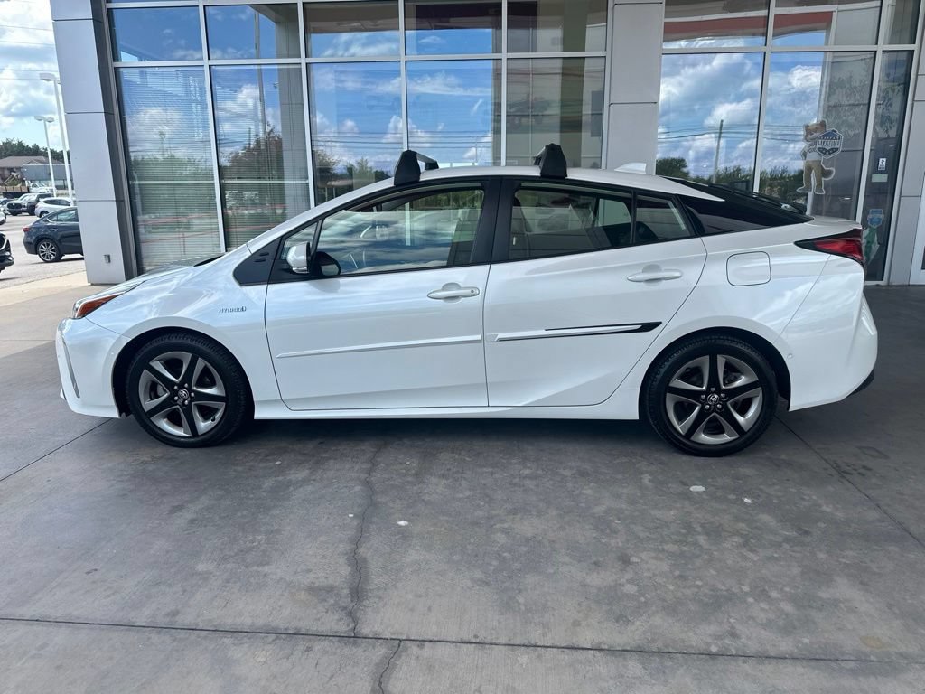Certified 2022 Toyota Prius XLE FWD image 4