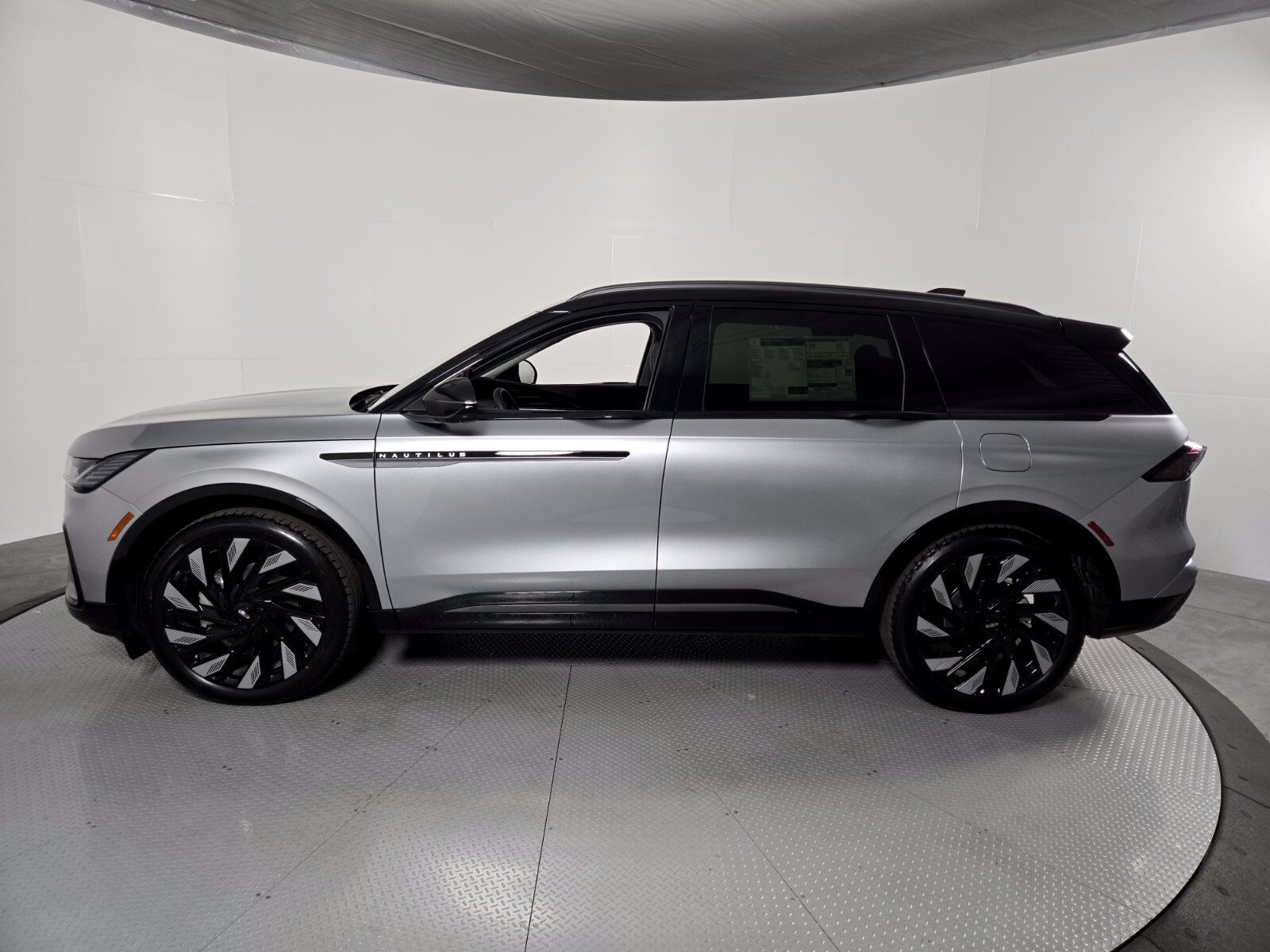 New 2026 Lincoln Nautilus Reserve AWD/4WD image 8