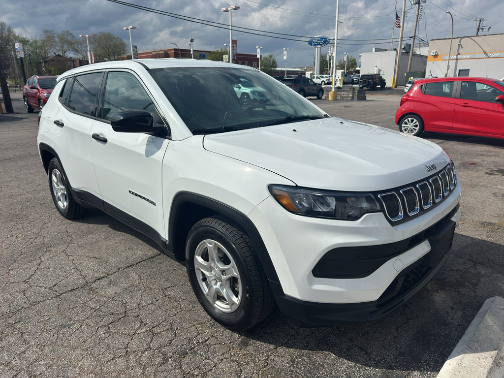 Used 2022 Jeep Compass Sport image 3