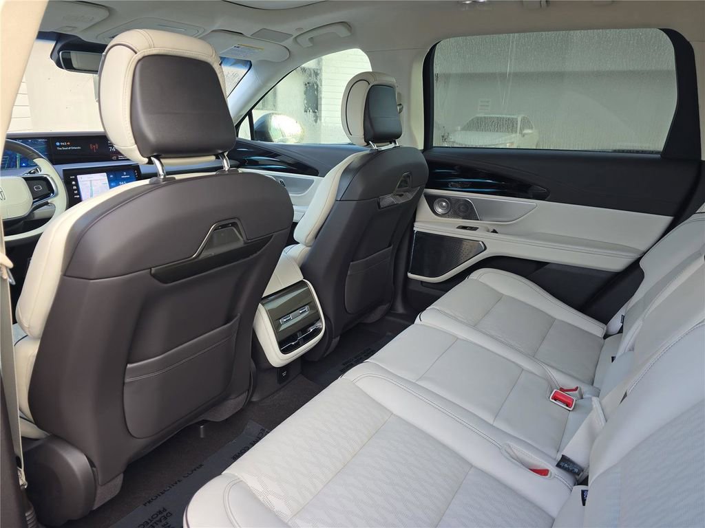 New 2024 Lincoln Nautilus Black Label image 12