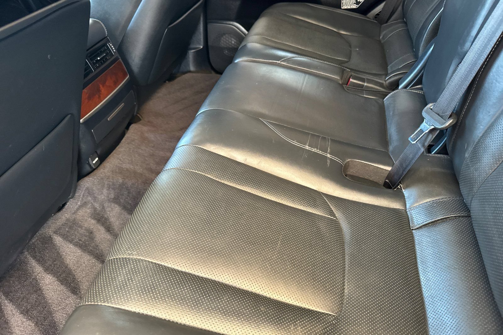 Used 2019 Lexus LX 570 4WD image 12