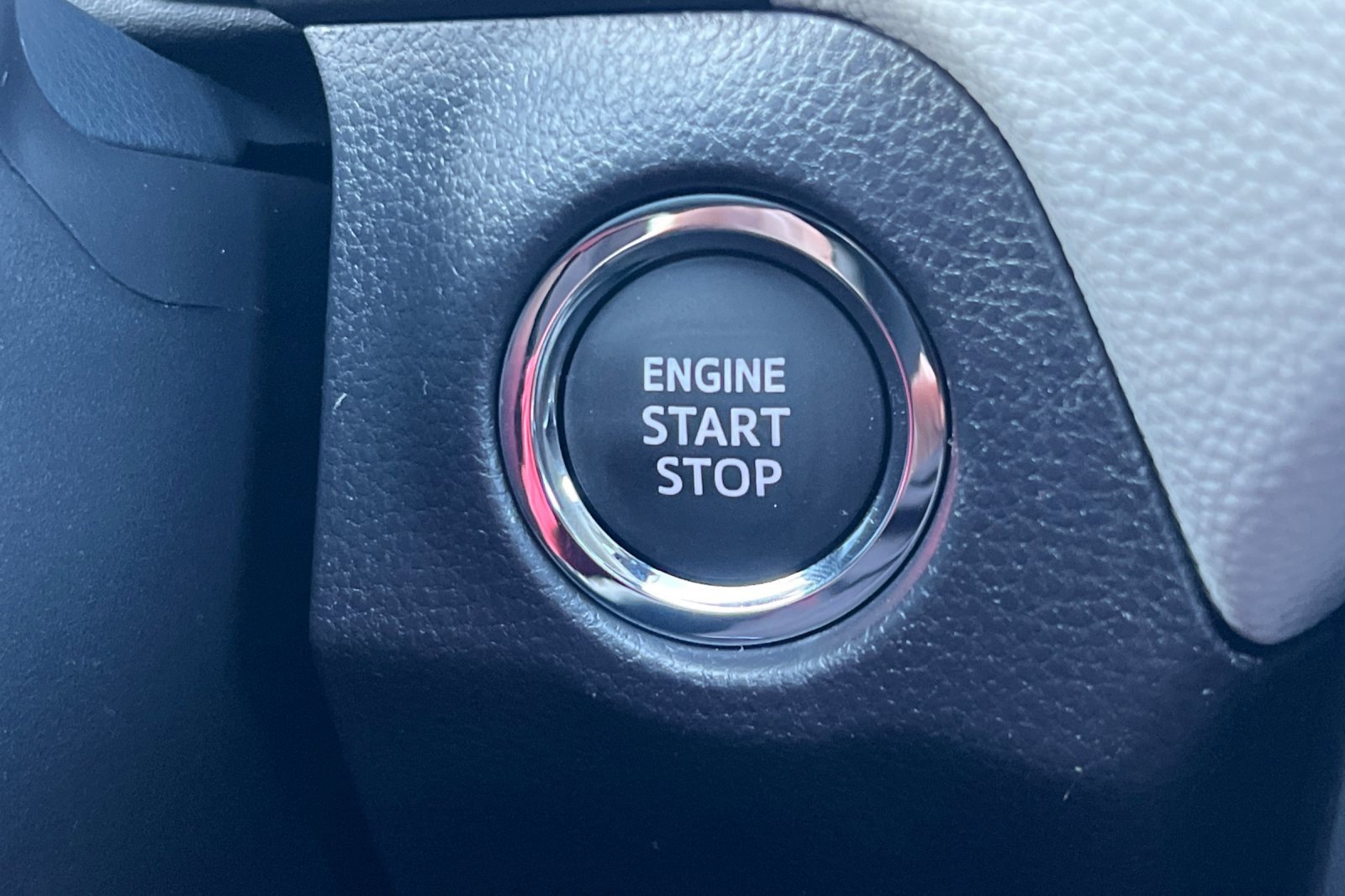 New 2025 Toyota RAV4 XLE w/ Convenience Package image 19