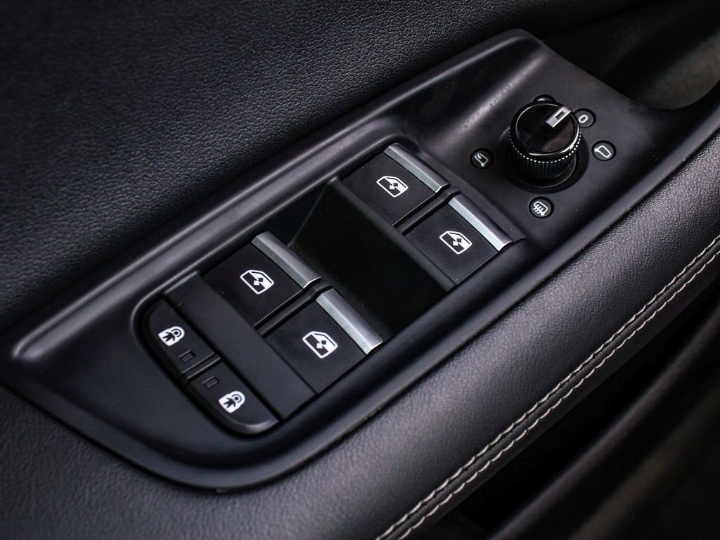 Used 2023 Audi Q8 Premium Plus w/ Premium Plus Package AWD/4WD image 10