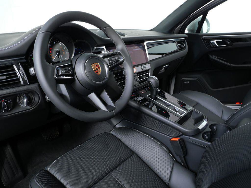 New 2026 Porsche Macan S AWD/4WD image 4