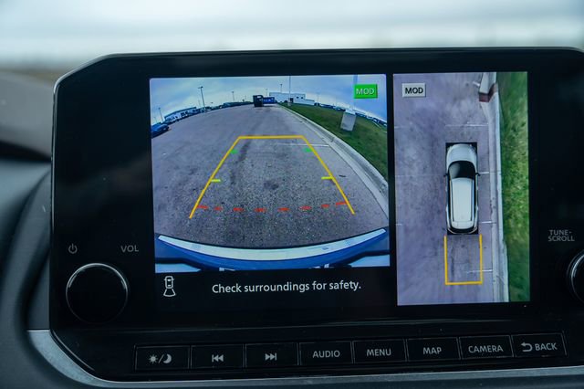 Used 2022 Nissan Rogue Platinum w/ Head-Up Display Package image 34