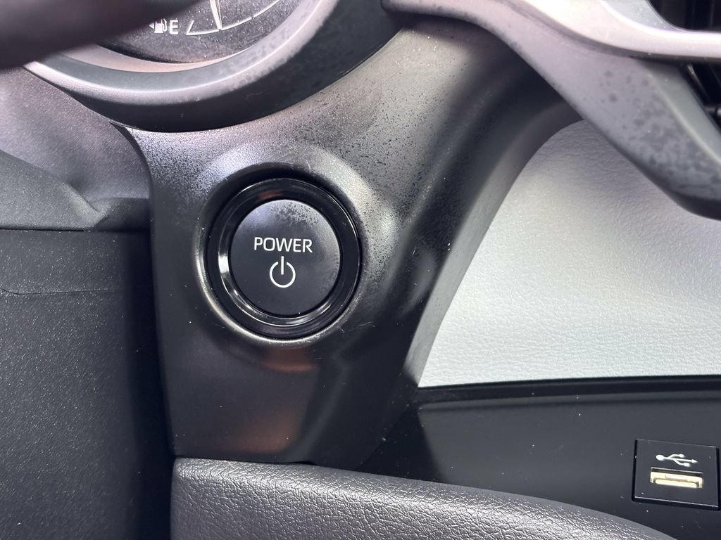 Certified 2026 Toyota Sienna XLE FWD image 28