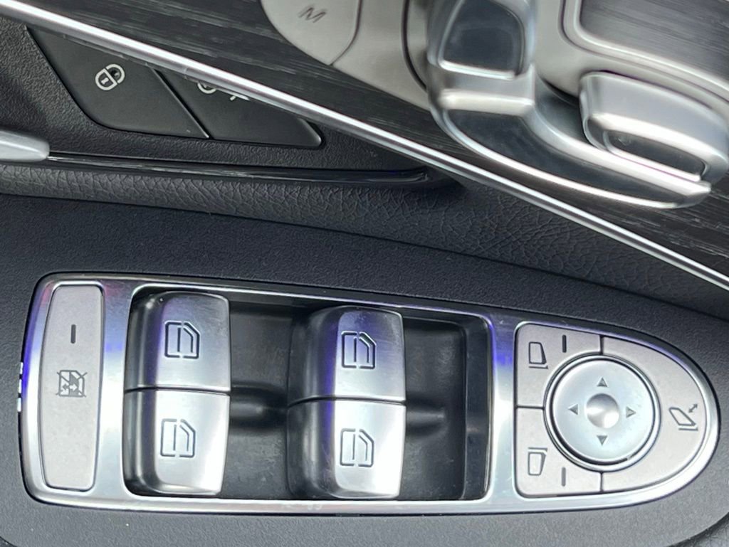 Certified 2022 Mercedes-Benz GLC 300 4MATIC image 33