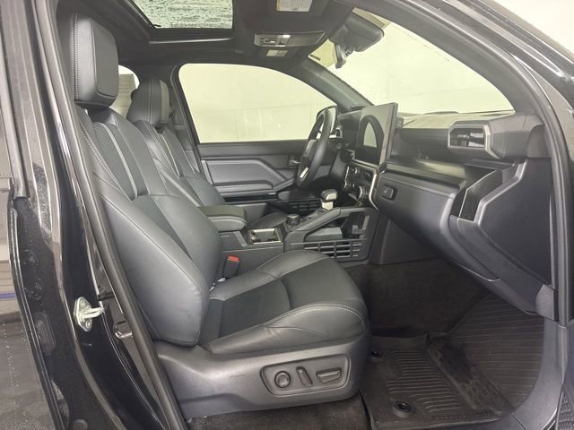 Used 2025 Toyota 4Runner Limited image 4