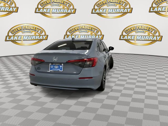 Used 2023 Honda Civic Touring image 2