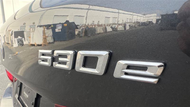Used 2018 BMW 530e RWD image 12