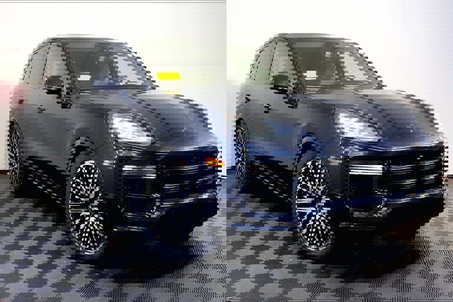 New 2026 Porsche Cayenne Turbo image 9