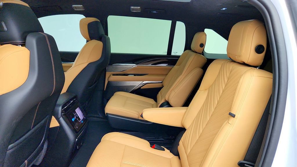 Used 2025 Cadillac Escalade IQ Sport 2 AWD/4WD image 24