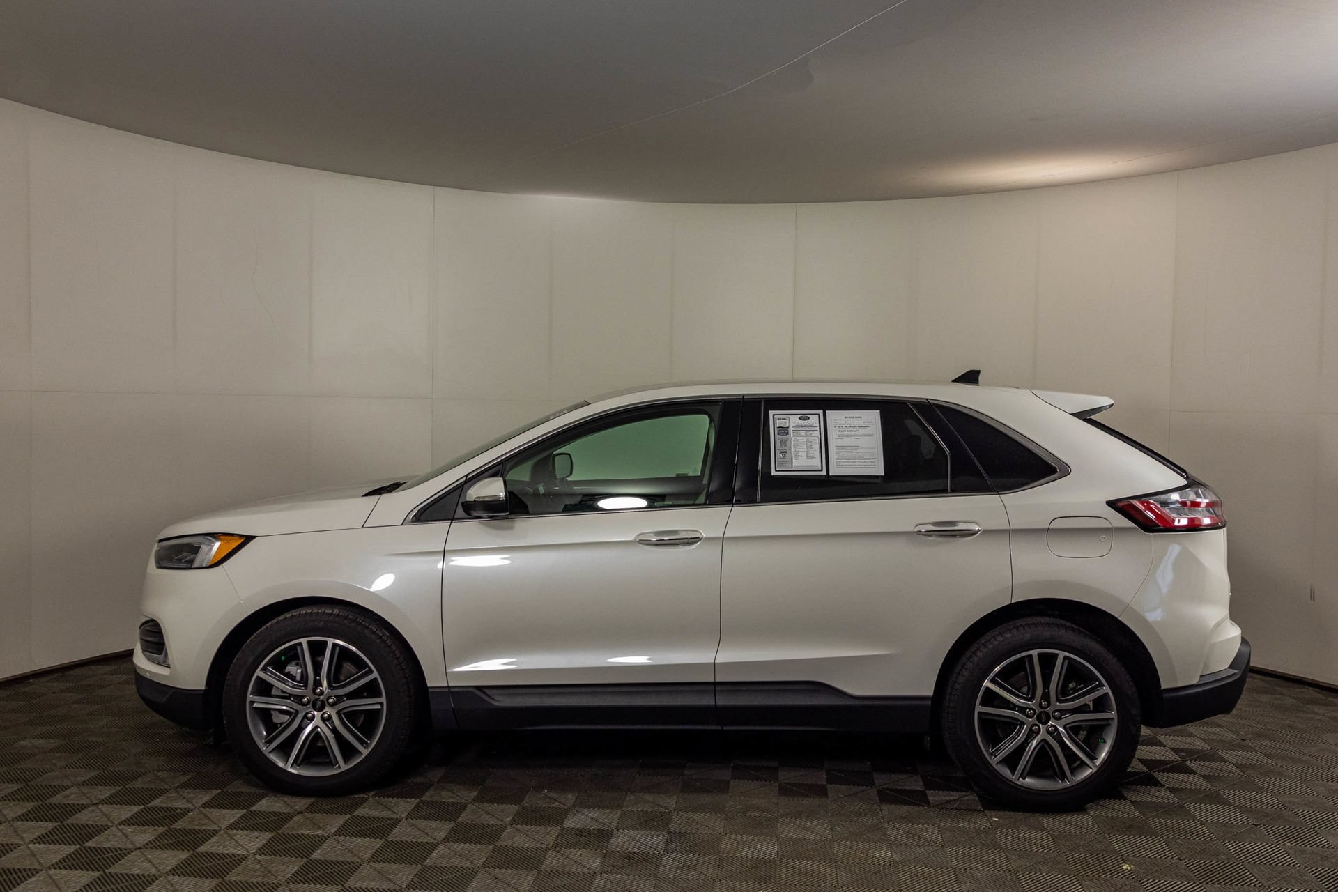 Used 2024 Ford Edge Titanium w/ Equipment Group 301A AWD/4WD image 21