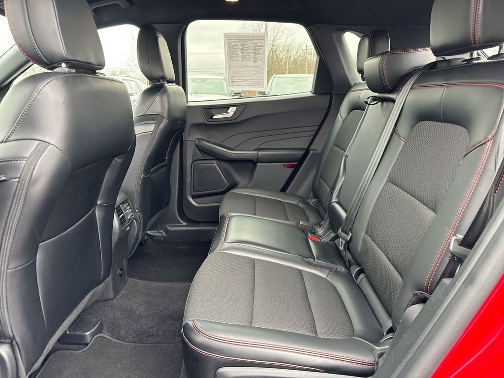 Used 2025 Ford Escape ST-Line AWD/4WD image 22