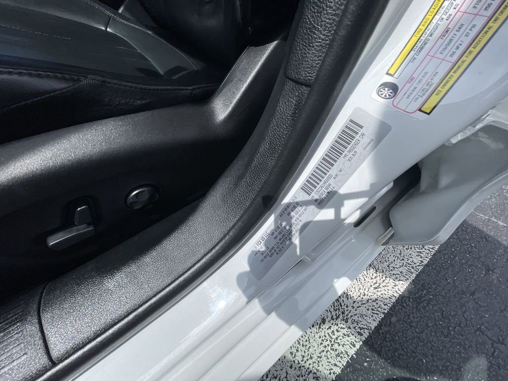 Used 2017 Chrysler 200 Limited Platinum FWD image 31