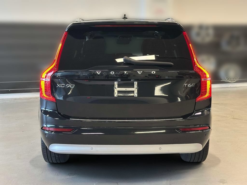 Used 2022 Volvo XC90 T6 Momentum w/ Advanced Package AWD/4WD image 5